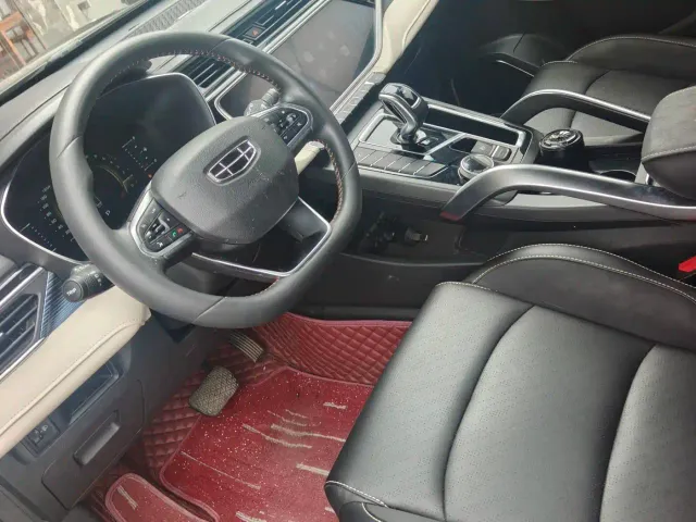 Geely Boyue — Фото автомобиля 8
