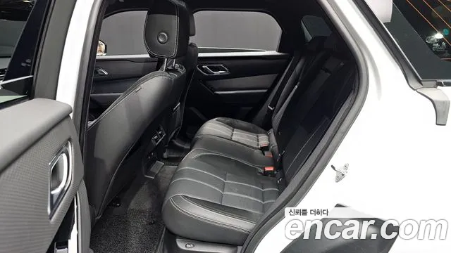 Land Rover Range Rover Velar — Фото автомобиля 24