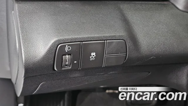 Hyundai Avante CN7 — Фото автомобиля 24