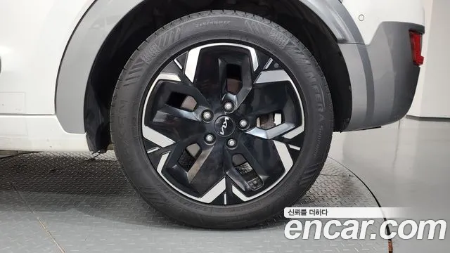 Kia Niro Niro (New) — Фото автомобиля 6