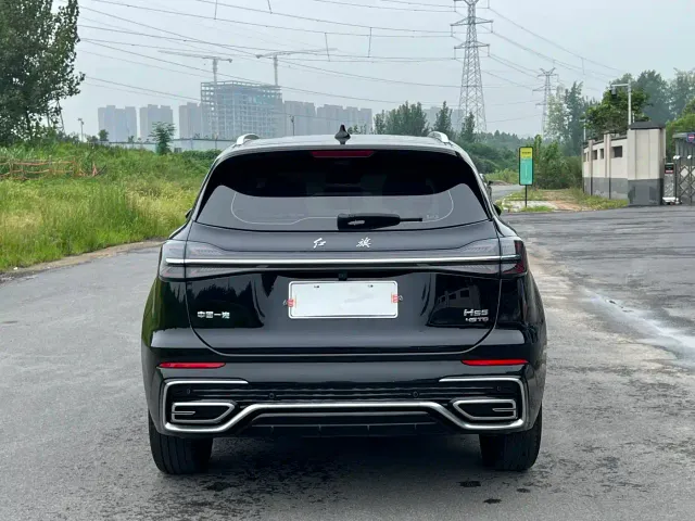 Hongqi HS5 — Фото автомобиля 6