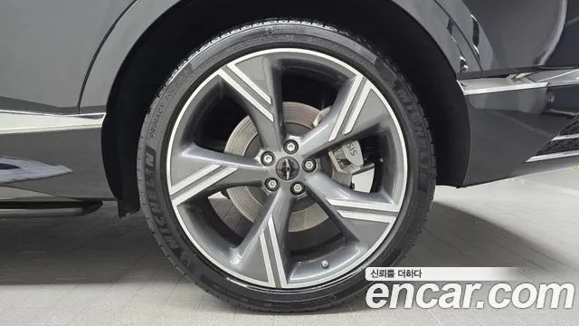 Genesis GV80 2.5T Бензин AWD — Фото автомобиля 18