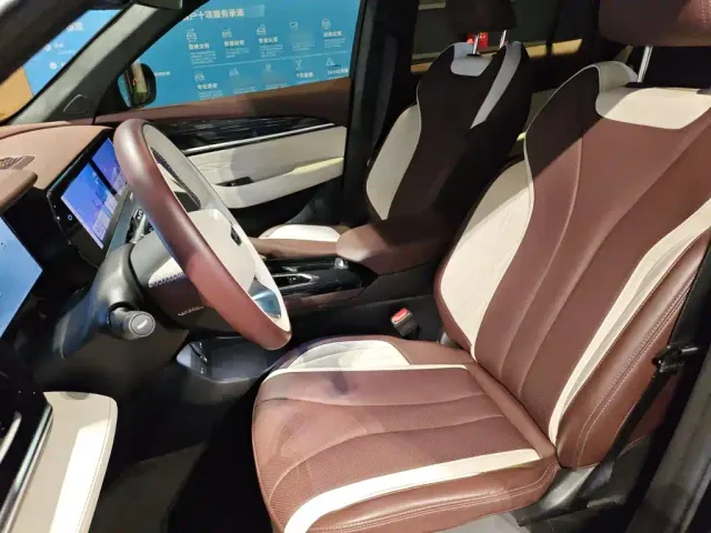 Geely Xingyue L — Фото автомобиля 10