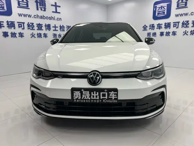 Volkswagen Golf — Фото автомобиля 2