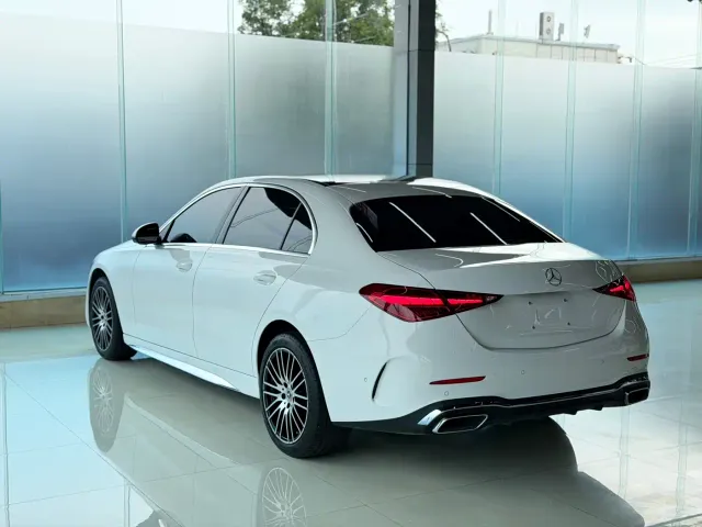 Mercedes-Benz C-Class — Фото автомобиля 7