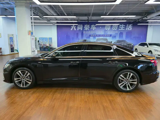 Audi A6L — Фото автомобиля 8