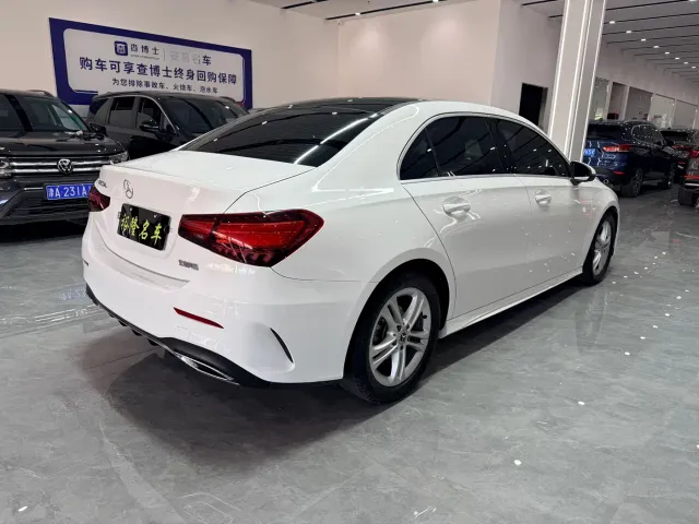 Mercedes-Benz A-Class — Фото автомобиля 4