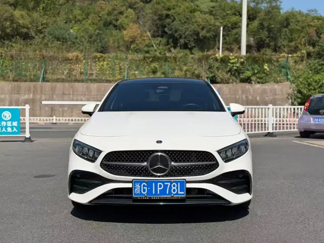 Mercedes-Benz A-Class — Фото автомобиля 2