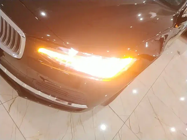Volvo S90 — Фото автомобиля 23