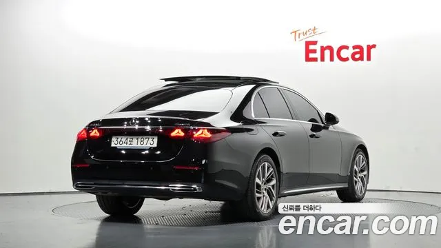 Mercedes-Benz E-Class W214 — Фото автомобиля 2