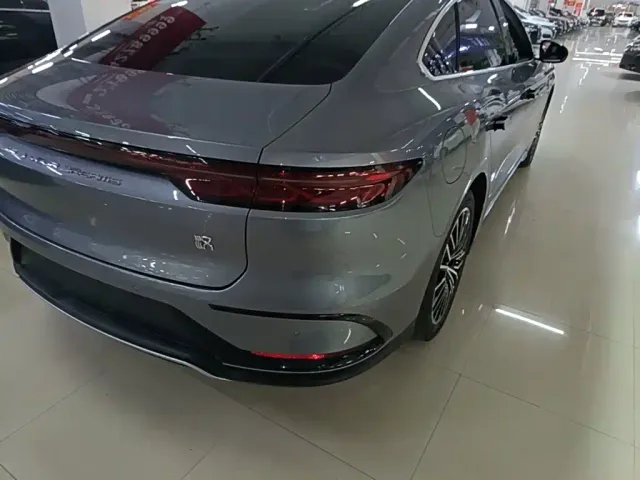 BYD Han — Фото автомобиля 7