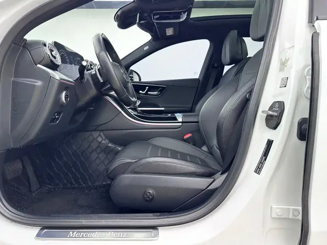 Mercedes-Benz C-Class — Фото автомобиля 6