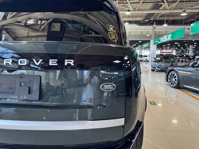 Land Rover Range Rover — Фото автомобиля 12