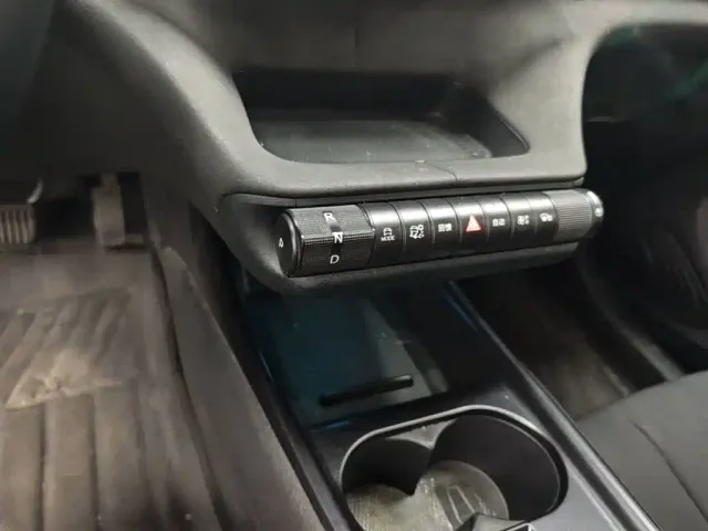 BYD Dolphin 2024 Glory Edition 420km Fashion Edition — Фото автомобиля 13