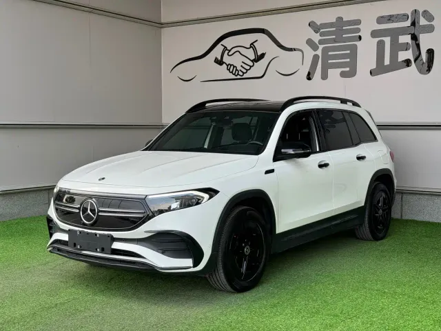 Фотография автомобиля — Mercedes-Benz EQB