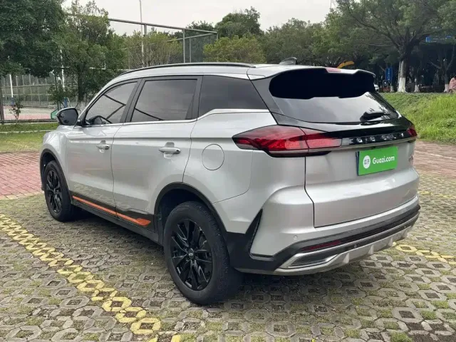 Geely Boyue — Фото автомобиля 20