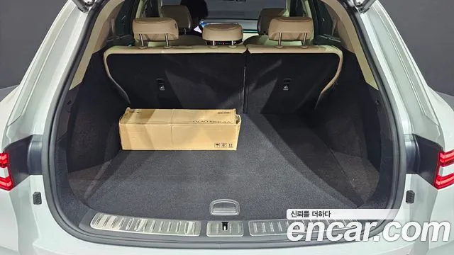 Genesis GV70 — Фото автомобиля 27