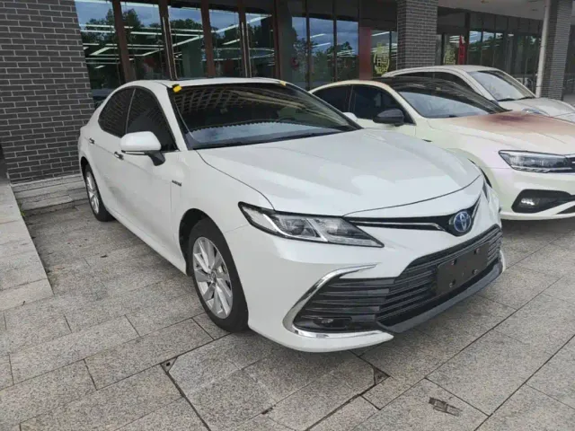 Toyota Camry — Фото автомобиля 3