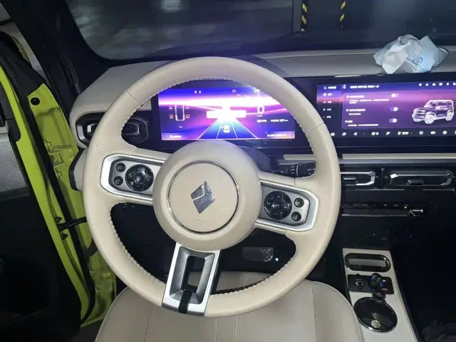 Baojun Yep — Фото автомобиля 11