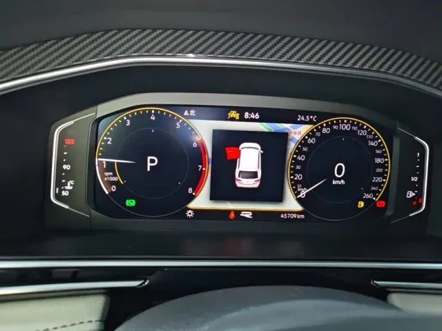 Volkswagen Tiguan L — Фото автомобиля 11