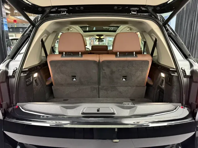BMW X7 — Фото автомобиля 14