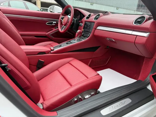 Porsche 718 — Фото автомобиля 5