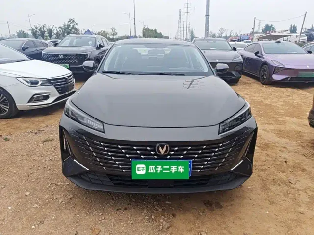 Changan Eado — Фото автомобиля 2