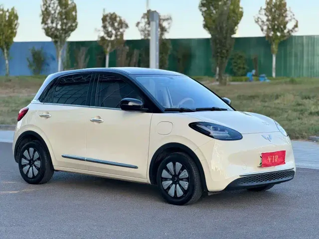 Wuling Bingo — Фото автомобиля 3
