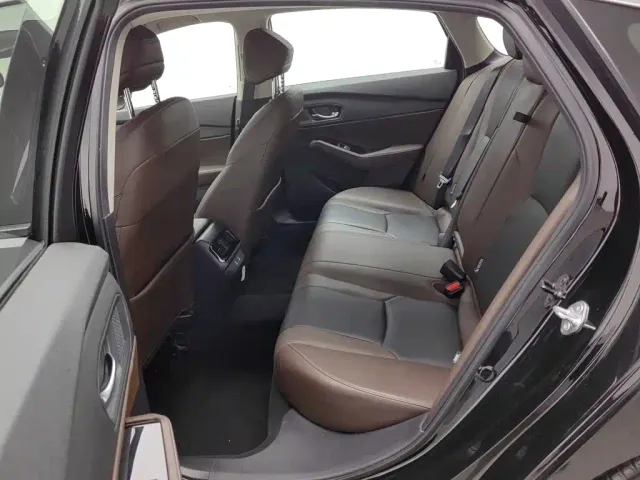 Honda Inspire Hybrid — Фото автомобиля 15