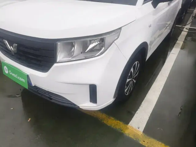 Wuling Hongguang Plus — Фото автомобиля 23