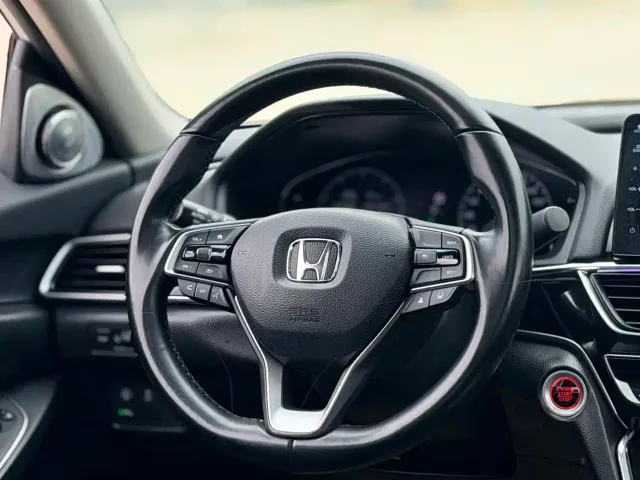 Honda Accord — Фото автомобиля 24
