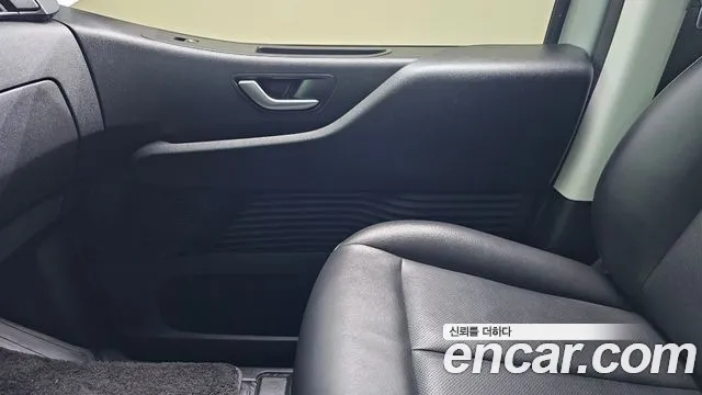 Hyundai Staria — Фото автомобиля 14