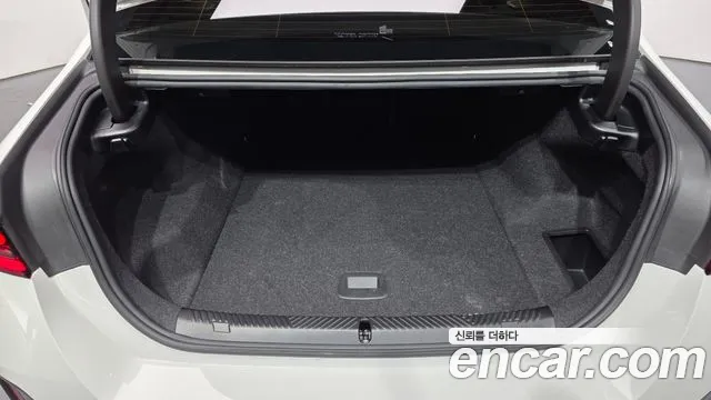 BMW i5 G60 — Фото автомобиля 19