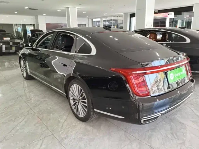 Hongqi H9 — Фото автомобиля 4