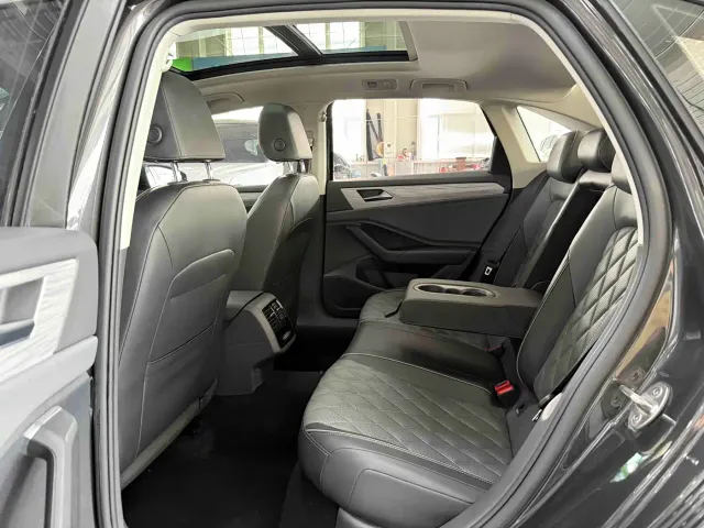 Volkswagen Sagitar — Фото автомобиля 15