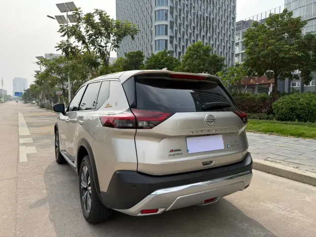 Nissan X-Trail — Фото автомобиля 9