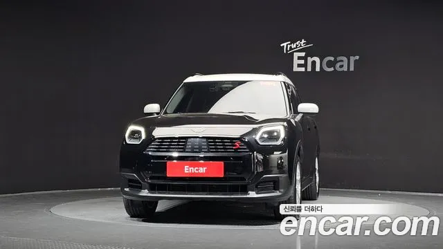 MINI Countryman 3rd Gen — Фото автомобиля 3