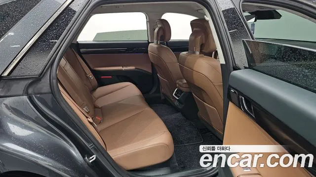Hyundai Grandeur Grandeur (GN7) 2.5 Бензин 2WD — Фото автомобиля 12
