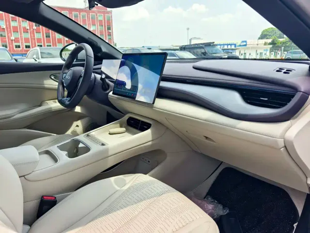 BYD Seal 06 GT — Фото автомобиля 9