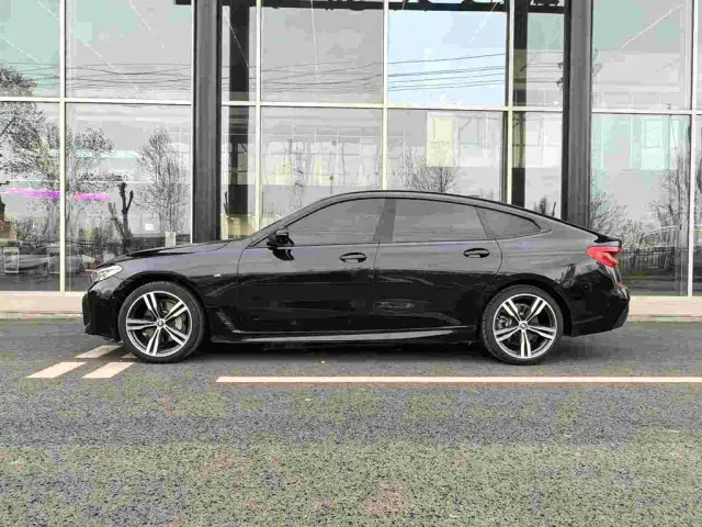 BMW 6 Series Gran Turismo — Фото автомобиля 3
