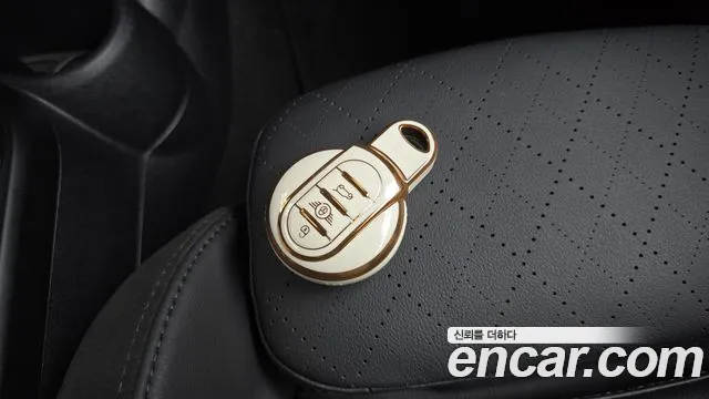 Mini Cooper Cooper Электро SE Электро — Фото автомобиля 16