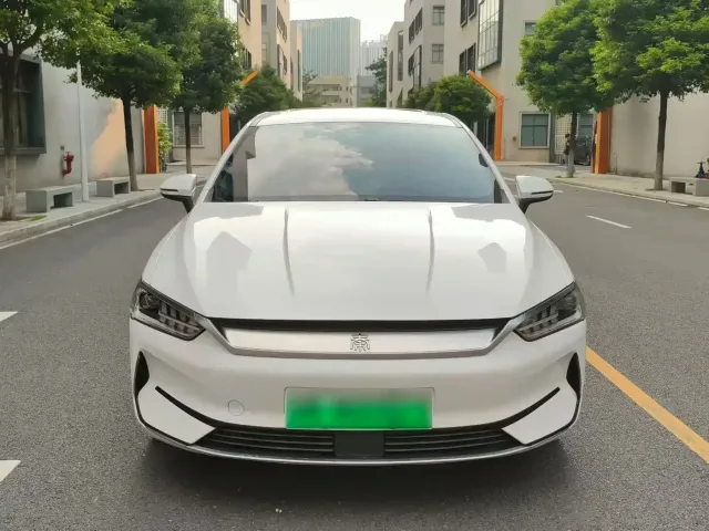 BYD Qin PLUS — Фото автомобиля 2