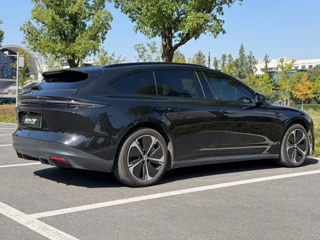 Nio ET5 Touring — Фото автомобиля 5