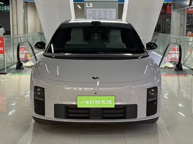 Li Auto i6 — Фото автомобиля 2