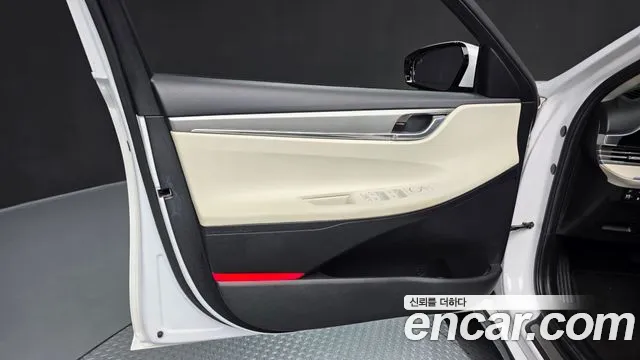 Hyundai Grandeur Grandeur (New) — Фото автомобиля 13