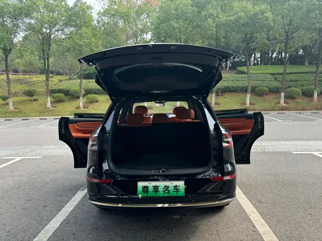Changan Qiyuan Q07 — Фото автомобиля 9