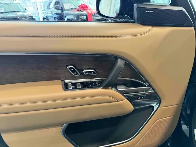 Land Rover Range Rover — Фото автомобиля 5