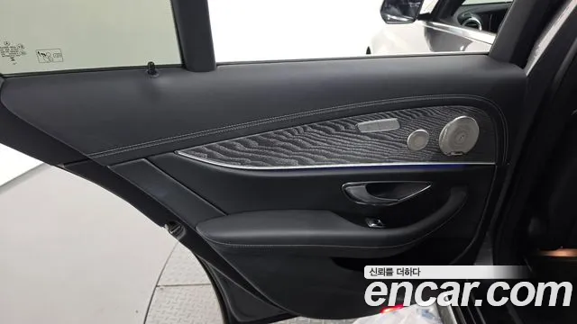 Mercedes-Benz E-Class W213 — Фото автомобиля 14