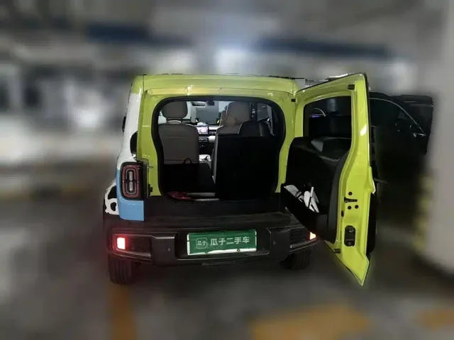 Baojun Yep — Фото автомобиля 20