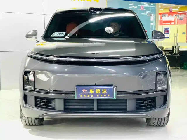 Фотография автомобиля — Li Auto L8